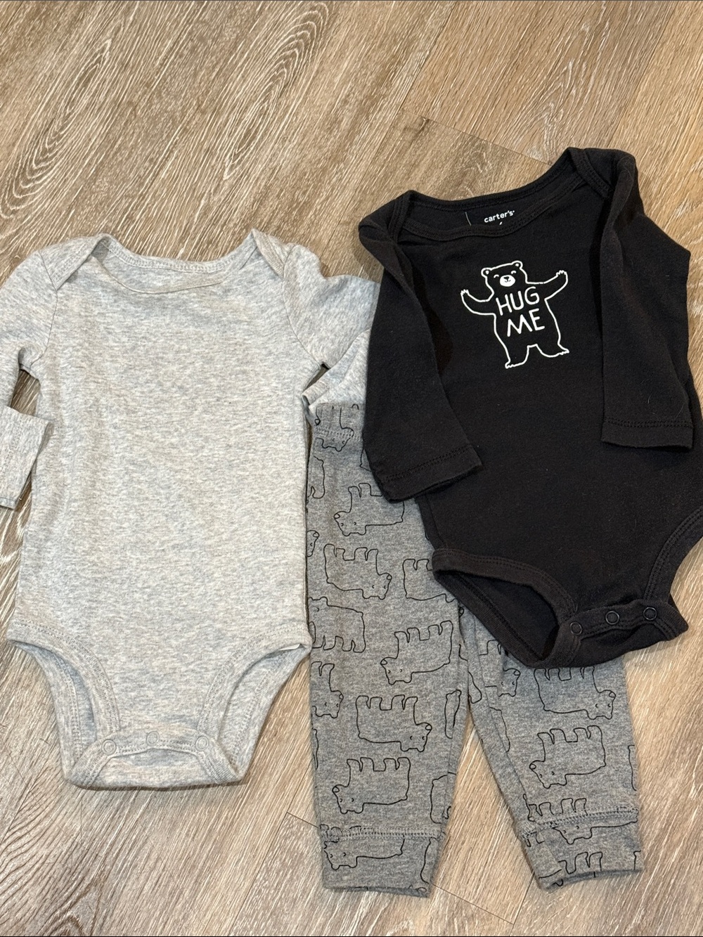 Carters Baby Boy Long Sleeve Hug Me Bear Onesie Pants Bodysuit Outfit Lot 3M - Picture 2 of 16
